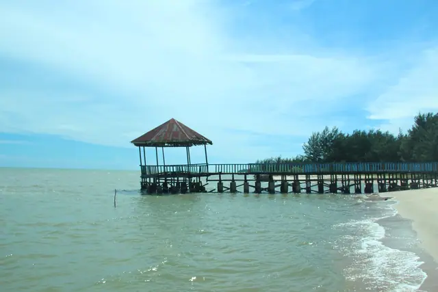 Pesona Pantai Citra Sukamara, Destinasi Favorit untuk Menikmati Senja